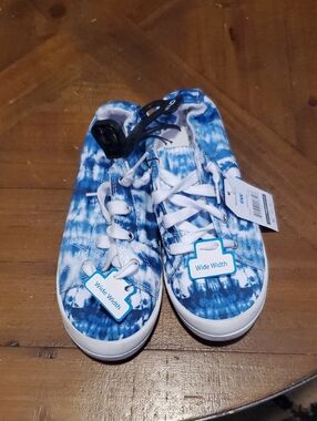 Time and Tru Blue and White Tie-Dye Wide Width Sneakers
